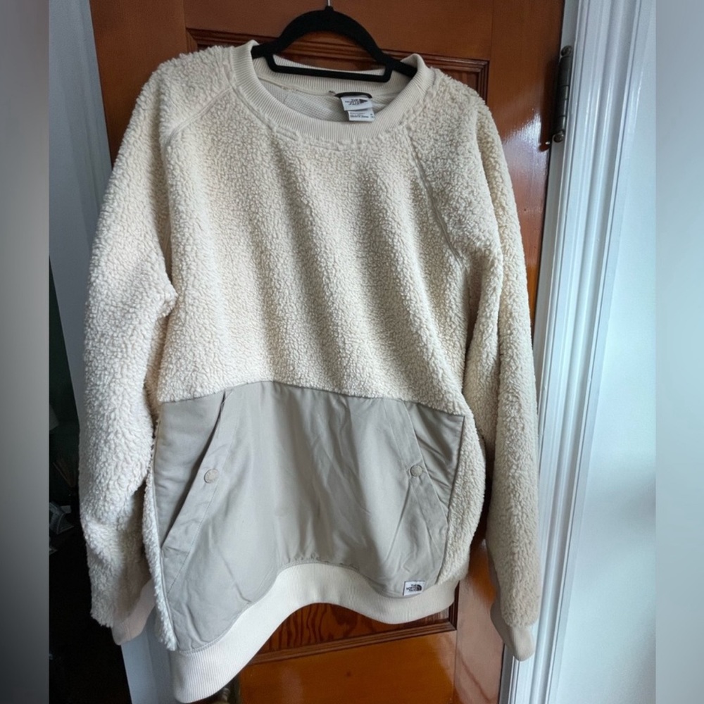 The north face oversized Sherpa crew neck size XL